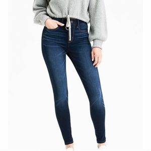 AMERICAN EAGLE | Hi- Rise Jegging